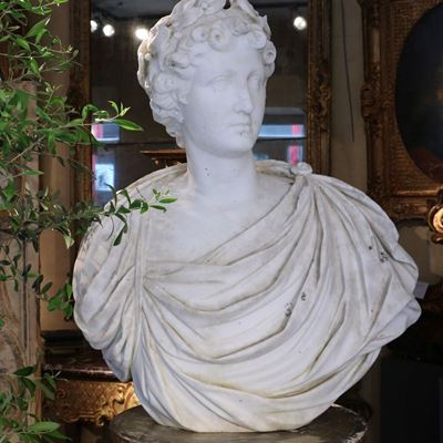 Buste d’Apollon en marbre de Carrare