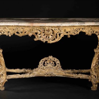 Table-console en bois sculpté et doré, époque Louis XV, Vers 1730