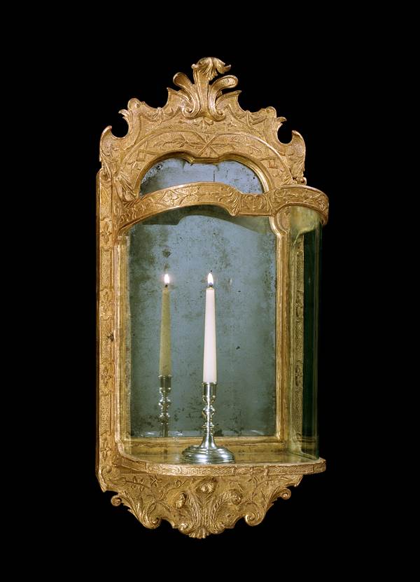 A GEORGE I GILT GESSO WALL LANTERN ATTRIBUTED TO JOHN BELCHIER