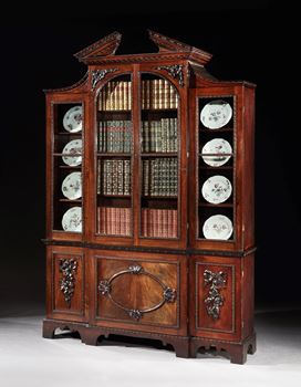 A GEORGE II MAHOGANY BOOKCASE ATTRIBUTED TO WILLIAM VILE