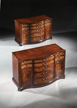 A PAIR OF GEORGE II MAHOGANY COMMODES ATTRIBUTED TO WRIGHT AND ELWICK