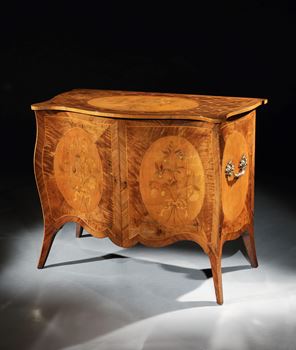 A GEORGE III SATINWOOD AND HAREWOOD COMMODE ATTRIBUTED TO JOHN COBB
