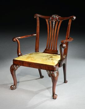 A GEORGE II MAHOGANY ARMCHAIR ATTRIBUTED TO GILES GRENDEY
