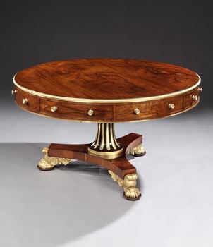 THE WINDSOR CASTLE TABLE
